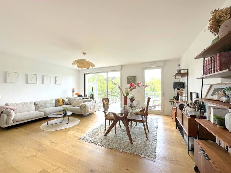 VENDU - STRASBOURG – ORANGERIE BON PASTEUR VUE PARC ORANGERIE ET PLAN D’EAU – ETAGE ELEVE – BEL APPARTEMENT 4 PIECES AVEC TERRASSES 31 M² - CAVE ET GARAGE -