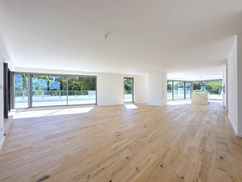 STRASBOURG – DEBUT ROBERTSAU - PROX COMMERCES ET TRAM – EXCEPTIONNEL ATTIQUE  7 PIECES – 187,4 m² - TERRASSE 107 m² – CAVES – 2 PARKINGS -