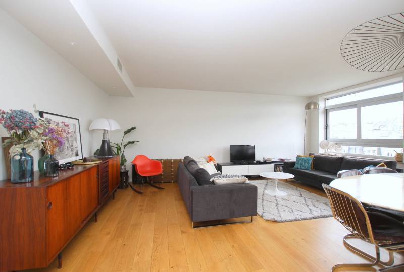 VENDU - CONTADES 5 PIECES 121 M² ETAGE ELEVE BALCON