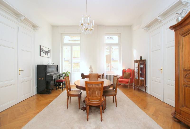 NEUSTADT- APPARTEMENT DE 257 M² AVEC PARKING