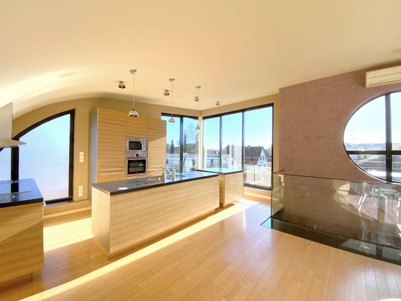 EXCLUSIVITE MEINAU – SUPERBE ATTIQUE 6 pièces 166 m² - terrasse 48 m² - GARAGE DOUBLE