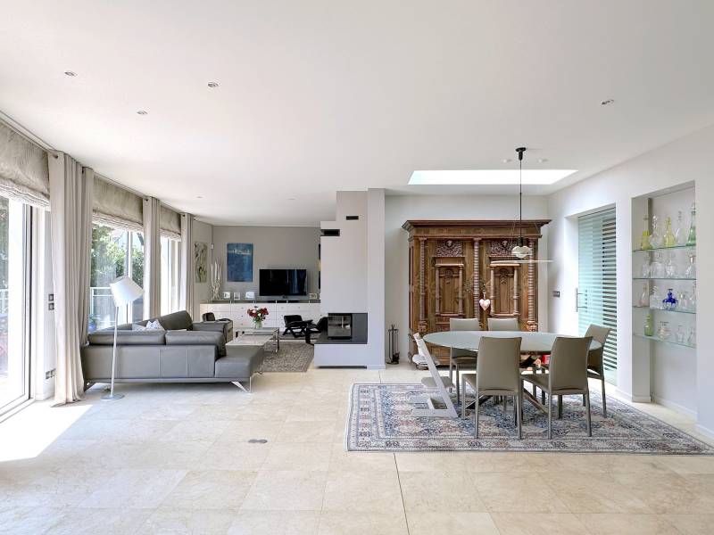 EXCLUSIVITE - LA WANTZENAU VILLAGE – MAISON BOURGEOISE 9 PIECES -275 M² AU CŒUR D’UN PARC DE 22 ARES