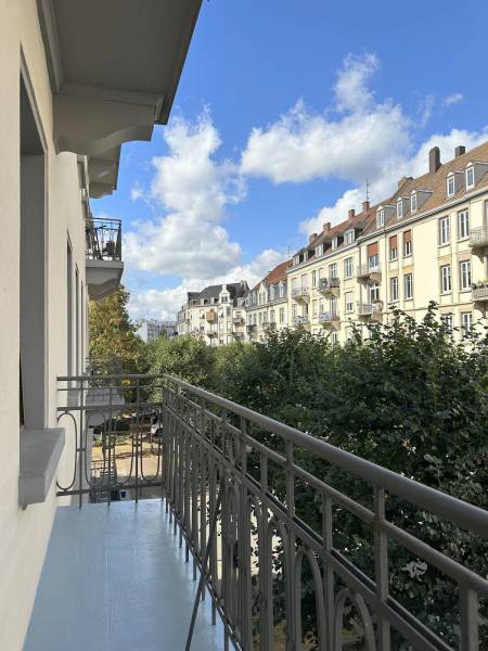 ORANGERIE - EGLISE SAINT MAURICE - APPARTEMENT 3 PIECES REPEINT 2 BALCONS