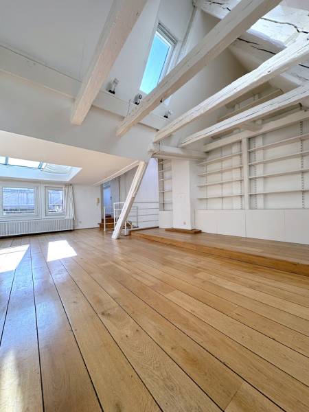 STRASBOURG HYPERCENTRE – RUE DU DOME - DERNIER ETAGE – APPARTEMENT 4 PIECES -TERRASSE 24 M² VUE CATHEDRALE – CAVE