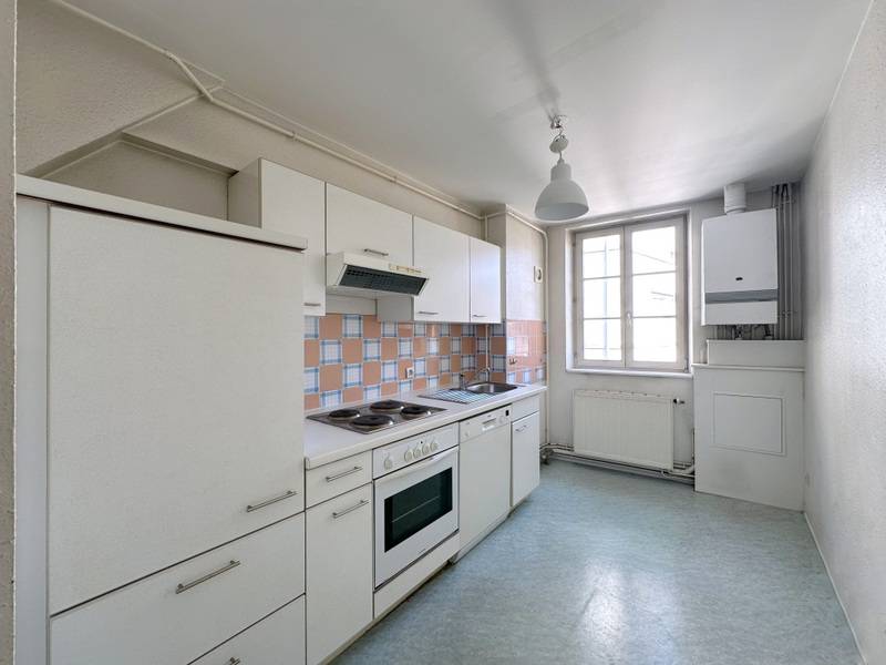 STRASBOURG CENTRE HISTORIQUE – PROX. PLACE ST THOMAS/FAC DE MEDECINE – FAC DE MEDECINE – DERNIER ETAGE - APPARTEMENT 2/3 PIECES – 54 M² CARREZ / 75 M² AU SOL -