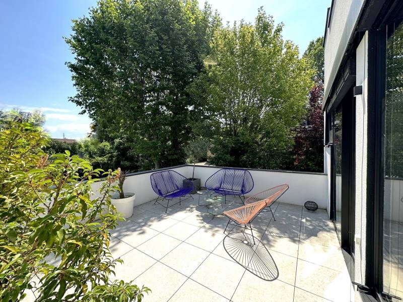 DEBUT ROBERTSAU - MAISON D’ARCHITECTE 259 M² -  TERRAIN 7,72 ARES -PISCINE-JACUZZI – 3 GARAGES