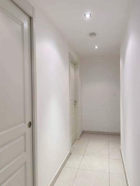 Beau 3 pièces en étage élevé avec ascenseur et parking