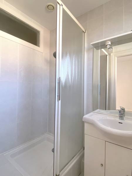 DEBUT NEUDORF - DERNIER ETAGE 6 PIECES 110 m²