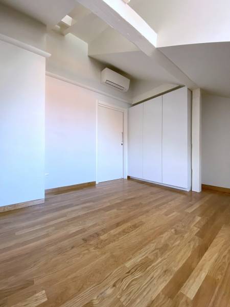 STRASBOURG - ORANGERIE – DERNIER ETAGE APPARTEMENT CLIMATISE 5 PIECES 109 M² TERRASSE 39 M² POSS. GARAGE
