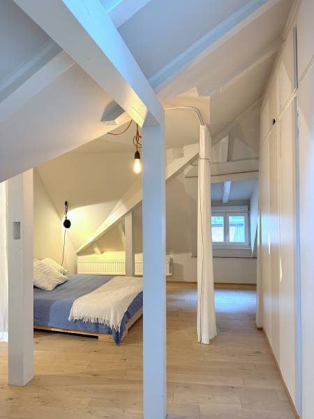 RARE PETITE FRANCE – DERNIER ETAGE – CHARMANT 4 PIECES MEUBLE