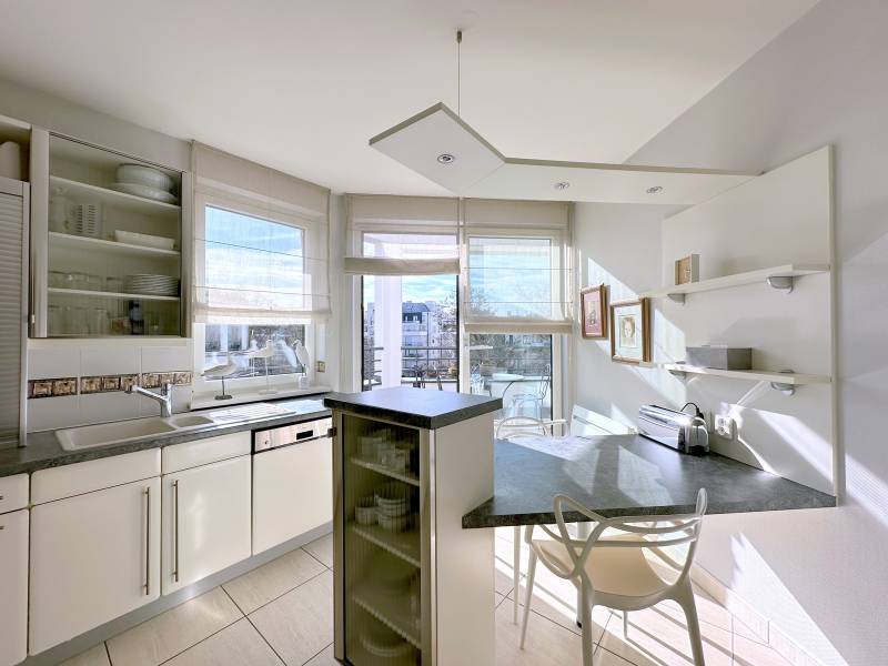 LOUE - STRASBOURG ORANGERIE – DERNIER ETAGE Rue Du Bon Pasteur – APP. Meublé 4 pièces - 129 m² – 4 Terrasses – 2 Garages