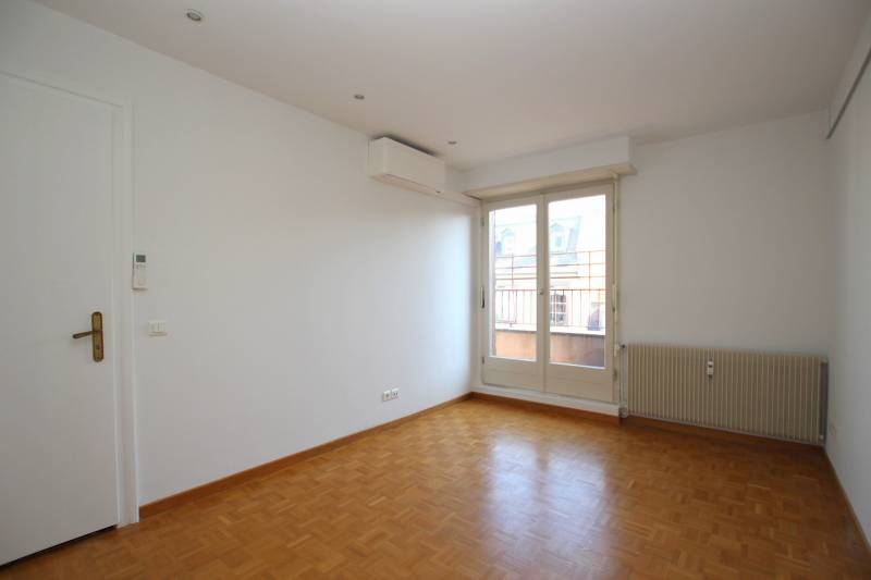 STRASBOURG - ORANGERIE – APPARTEMENT CLIMATISE 3 PIECES  60 M² GRAND BALCON 10 M²