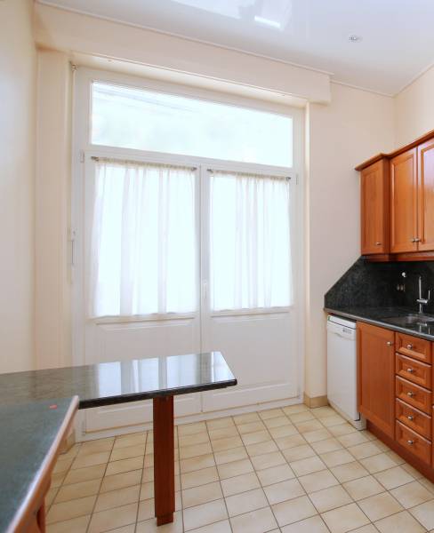 NOUVEAU PRIX - STRASBOURG - HYPER CENTRE – APPARTEMENT BOURGEOIS 187 m² - ASCENSEUR - BALCON