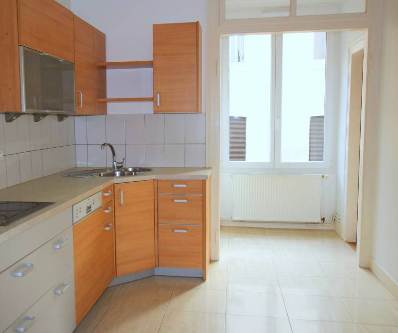 LOUE - STRASBOURG ORANGERIE – RUE GEILER – APPARTEMENT 3 PIECES – 66 m² – CHAUDIERE ET FENETRES NEUVES