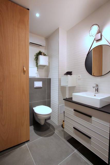 VENDU - STRASBOURG - CENTRE VILLE – QUAI DES BATELIERS - 15 MIN. A PIEDS / 6 MIN A VELO FAC DE MEDECINE - APP. RENOVE 2 PIECES 42,56 M²