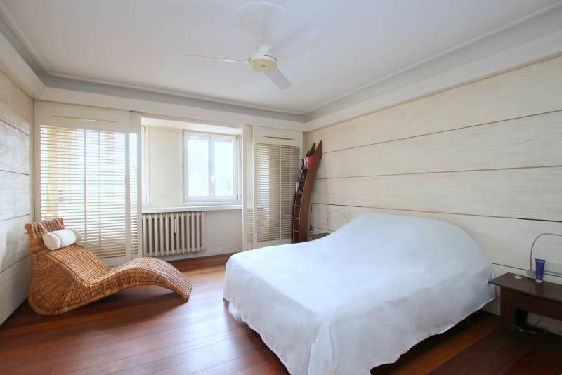 NOUVEAU PRIX - STRASBOURG – QUARTIER DES QUINZE – MAISON BOURGEOISE  1930 - 11 PIECES - 300 m² + ESPACE DETENTE 50 m² - JARDIN PAYSAGE – GARAGE