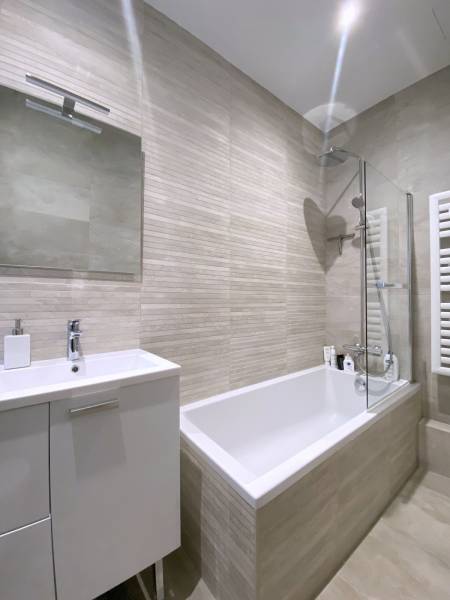 SECTEUR TRIBUNAL - APPARTEMENT 4 PIECES - 79M² - ENTIEREMENT RENOVE