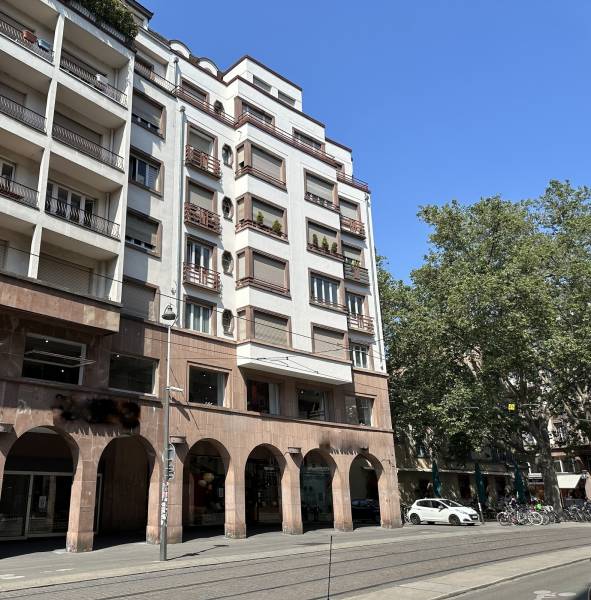 VENDU STRASBOURG – CENTRE VILLE – APPARTEMENT 4 PIECES   97,36 M² BALCON