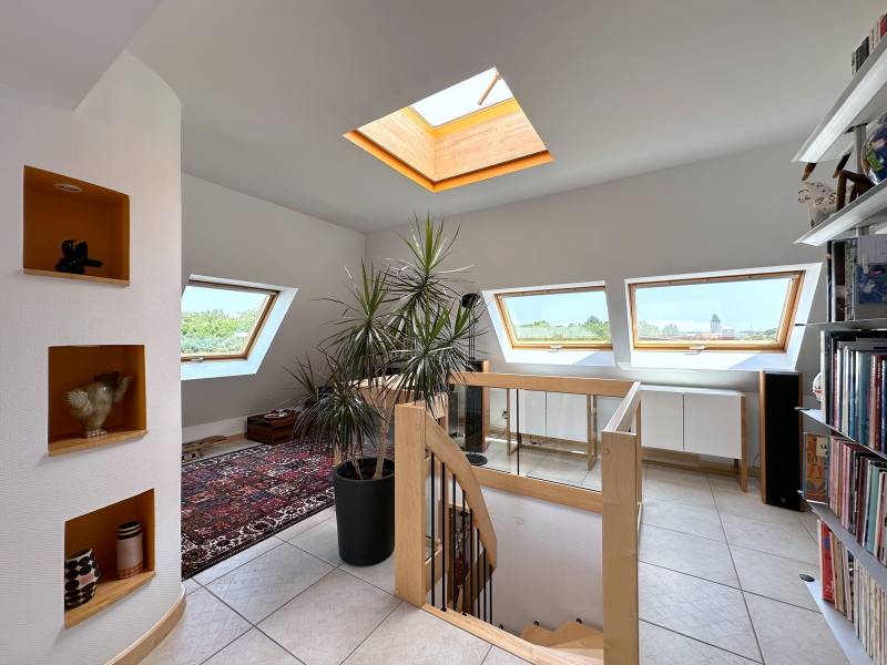 LOUE - STRASBOURG ORANGERIE – DERNIER ETAGE - RUE DU BON PASTEUR - APPARTEMENT 6 PIECES – CLIMATISATION - TERRASSE 50 m² – GARAGE DOUBLE– CAVE