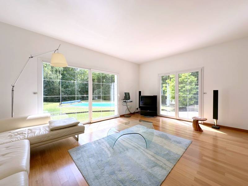 VENDU - OBERHAUSBERGEN COLLINE – AU CALME - MAISON 7 PIECES - 221 M² AVEC PISCINE ET BEAU JARDIN PAYSAGE – TERRAIN 15 ARES