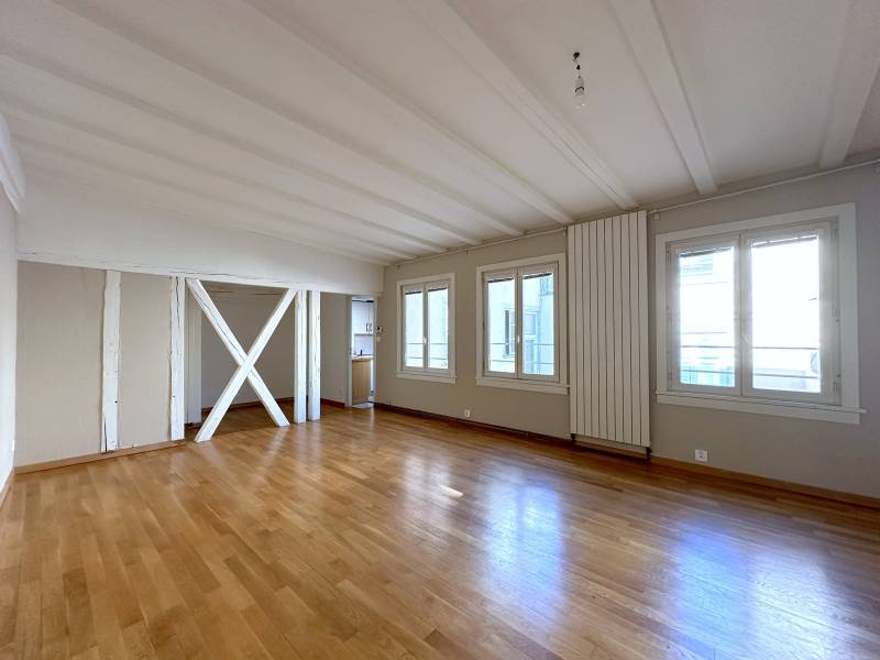 SOUS COMPROMIS - STRASBOURG - HYPERCENTRE – RUE DU DOME – DERNIER ETAGE – GRAND STUDIO 37,15 M²