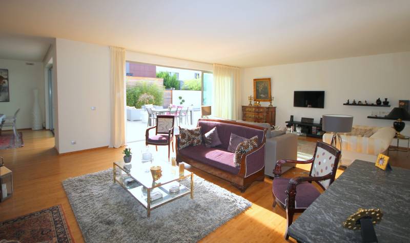 VENDU - DEBUT ROBERSTAU rue Jeanne d'Arc maison d'architecte 218 m² avec Piscine et Garage