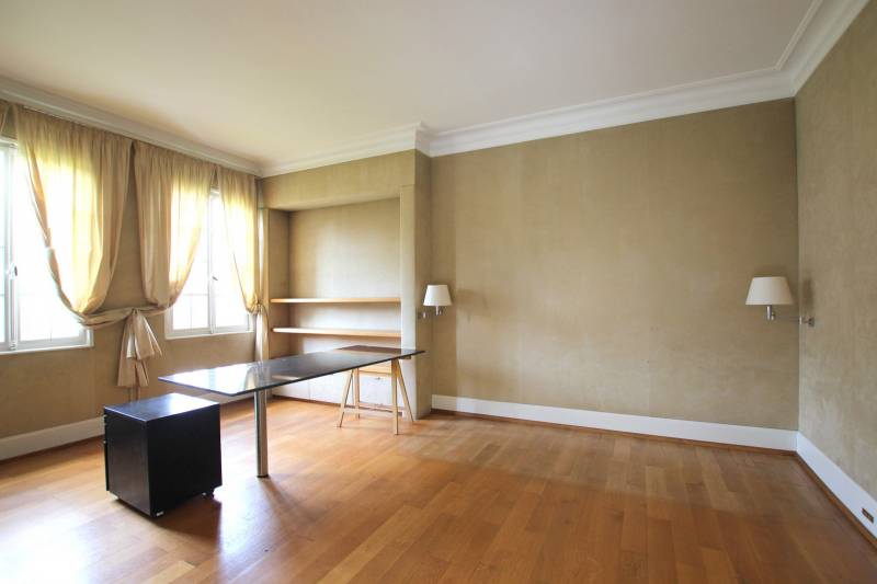 GEISPOLSHEIM PROPRIETE EXCEPTIONNELLE 300 M² SUR 40 ARES AVEC UNE PISCINE – UN ETANG - 3 GARAGES