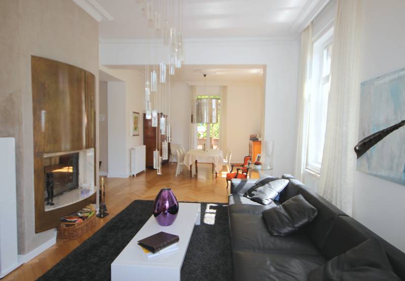 VENDU - ORANGERIE rue de Reims Appartement en dernier étage 8 pièces 184 m² Terrasse 52 m² Garage