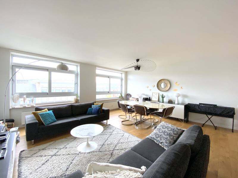 VENDU - CONTADES 5 PIECES 121 M² ETAGE ELEVE BALCON