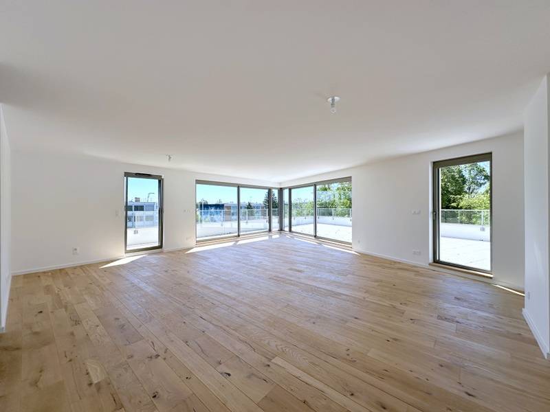 STRASBOURG – DEBUT ROBERTSAU - PROX COMMERCES ET TRAM – SUPERBE ATTIQUE  7 PIECES – 187,4 m² - TERRASSE 107 m² – CAVES – 2 PARKINGS -