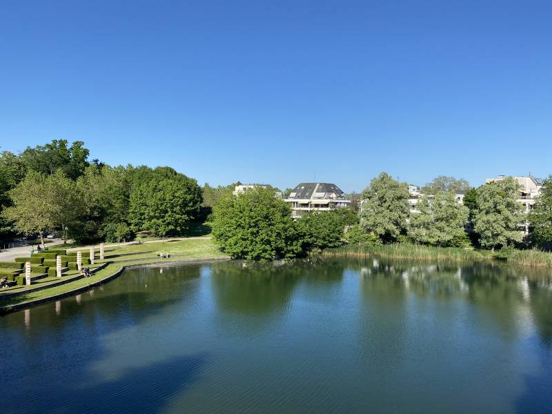 STRASBOURG – ORANGERIE BON PASTEUR –  SUPERBE 2 PIECES VUE EAU – TERRASSE 20 M²- GARAGE - CAVE