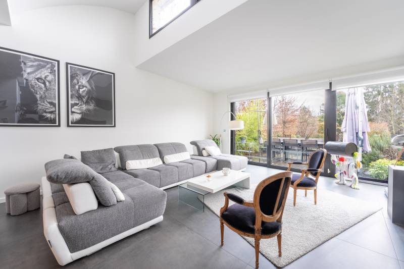 DEBUT ROBERTSAU – AU CALME - APPARTEMENT 172 M² JARDIN PRIVATIF AVEC PISCINE CHAUFFEE – DPE C